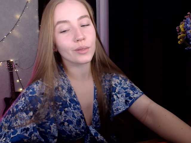 SindiWatson live cam preview