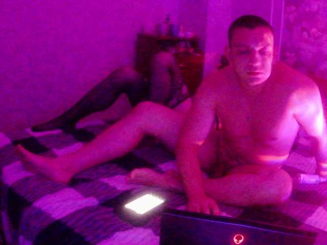 Michae1223 live webcam show