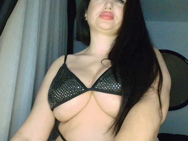 Asyia live cam on BongaCams
