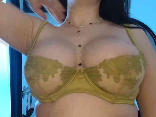 Asyia webcam