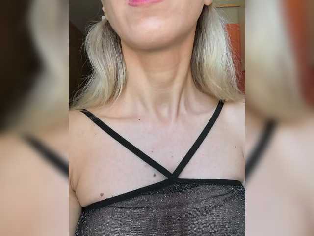 Pussechka live cam on BongaCams