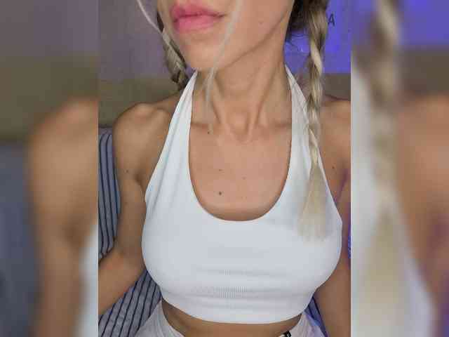 Pussechka Live Webcam on BongaCams