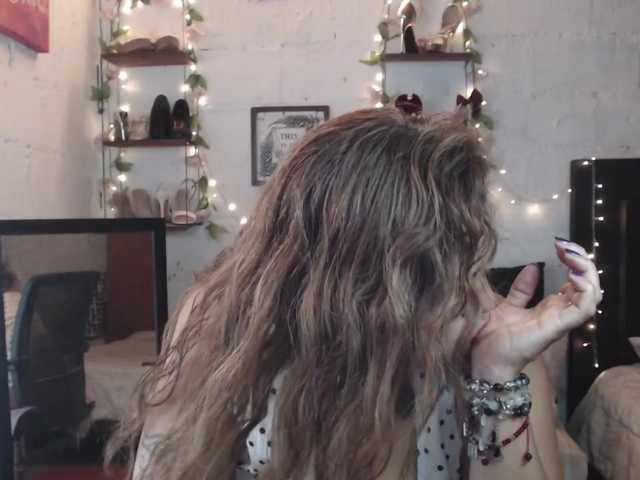 missrosariostepmoan live cam on BongaCams