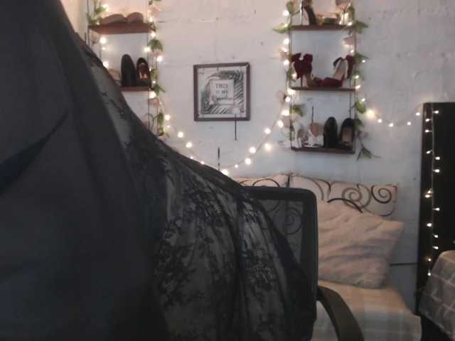 missrosariostepmoan live cam on BongaCams