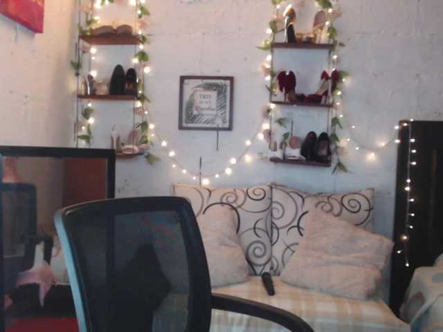 missrosariostepmoan live cam on BongaCams