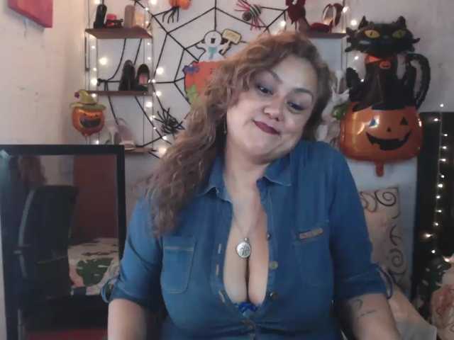 missrosariostepmoan live cam preview