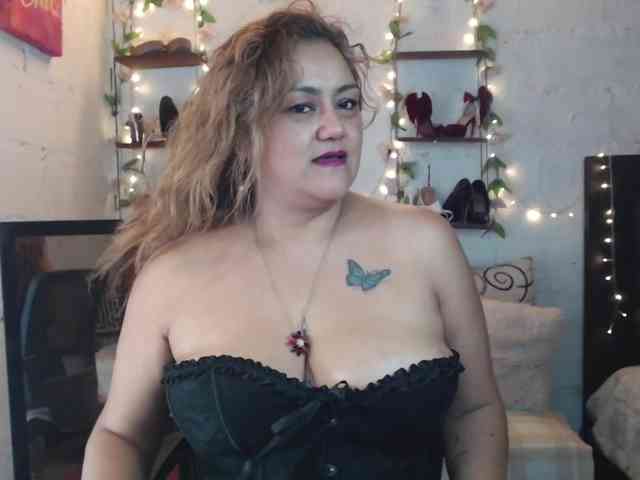 missrosariostepmoan webcam