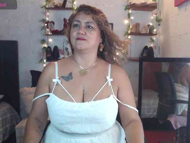 missrosariostepmoan webcam