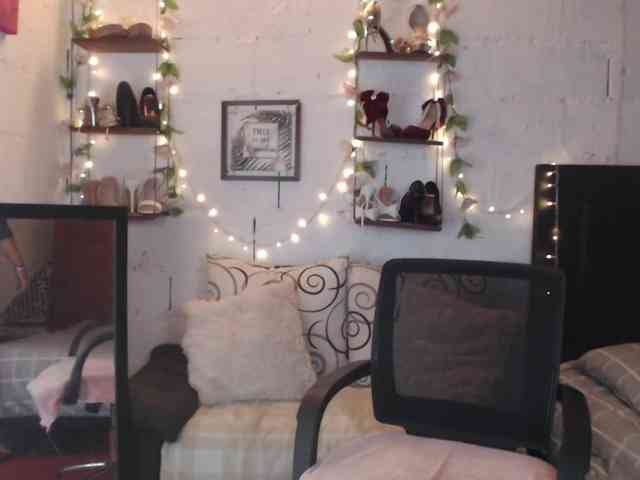 missrosariostepmoan webcam