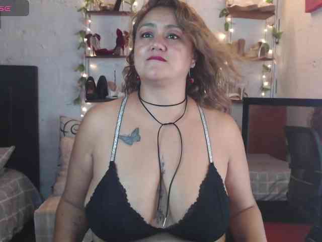 missrosariostepmoan webcam