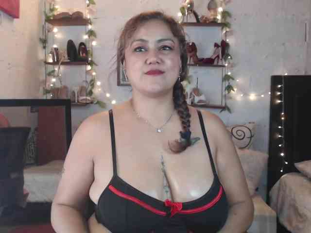 missrosariostepmoan webcam