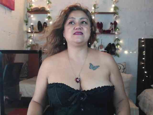 missrosariostepmoan webcam