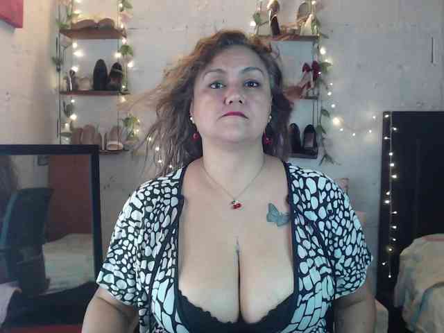 missrosariostepmoan webcam