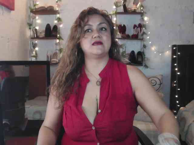 missrosariostepmoan webcam