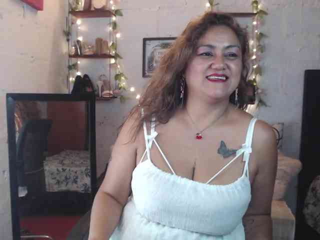 missrosariostepmoan webcam