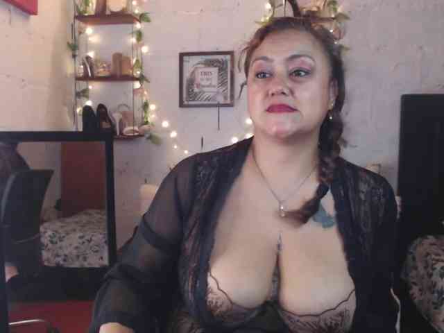 missrosariostepmoan webcam
