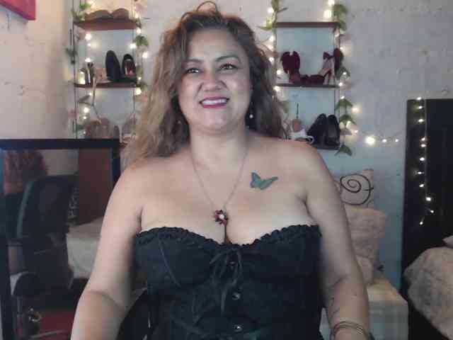 missrosariostepmoan webcam