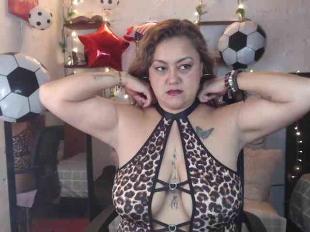 missrosariostepmoan webcam
