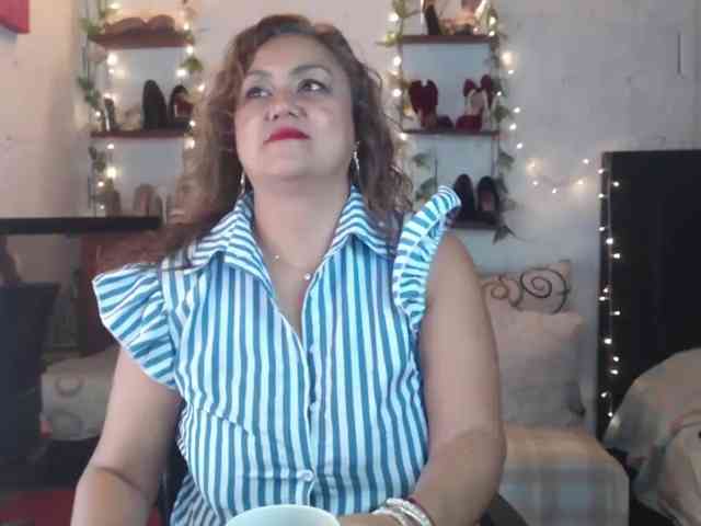 missrosariostepmoan webcam