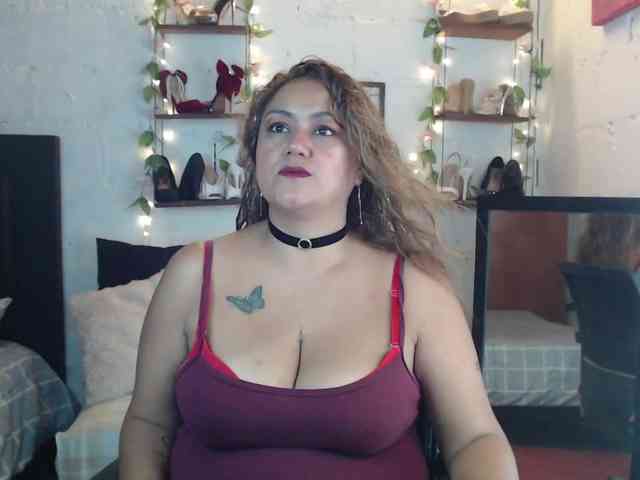 missrosariostepmoan webcam