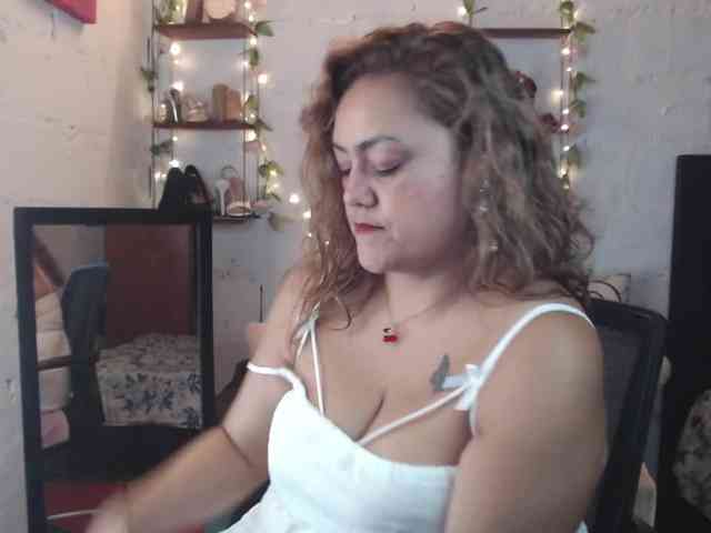 missrosariostepmoan webcam