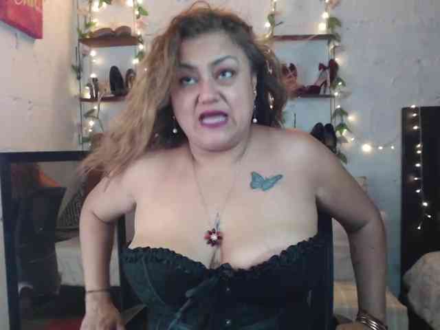 Model: missrosariostepmoan