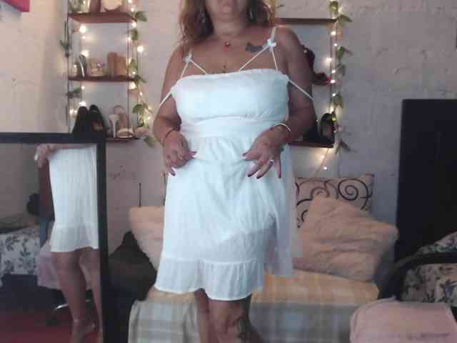missrosariostepmoan webcam