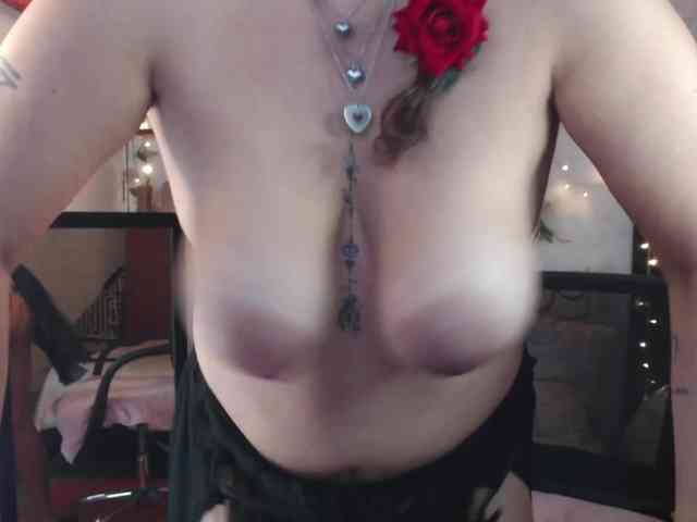 missrosariostepmoan webcam
