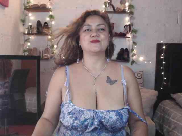 missrosariostepmoan webcam
