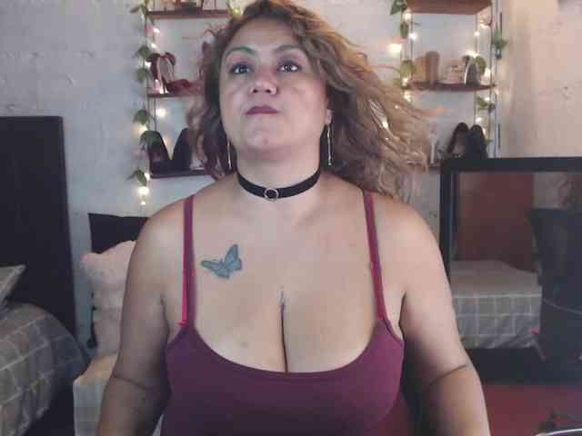 missrosariostepmoan webcam