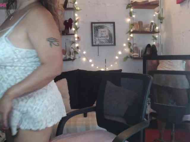 missrosariostepmoan webcam