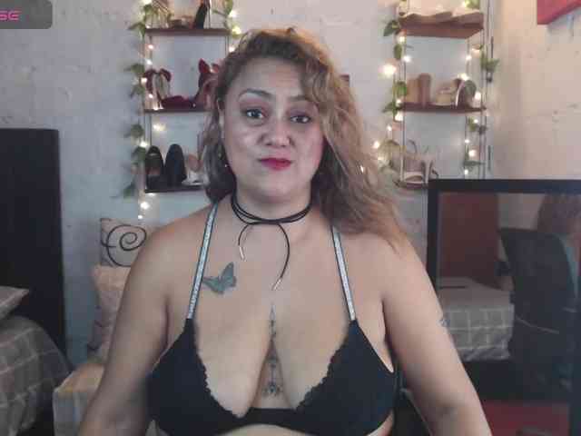 missrosariostepmoan webcam