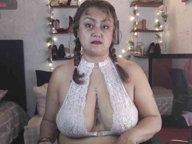 missrosariostepmoan webcam