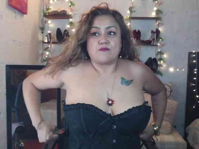 missrosariostepmoan webcam