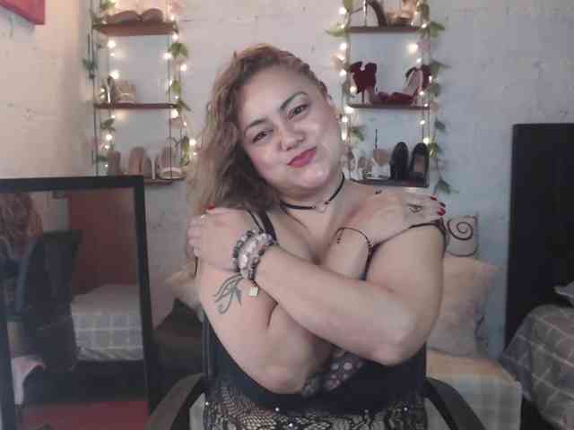 missrosariostepmoan webcam