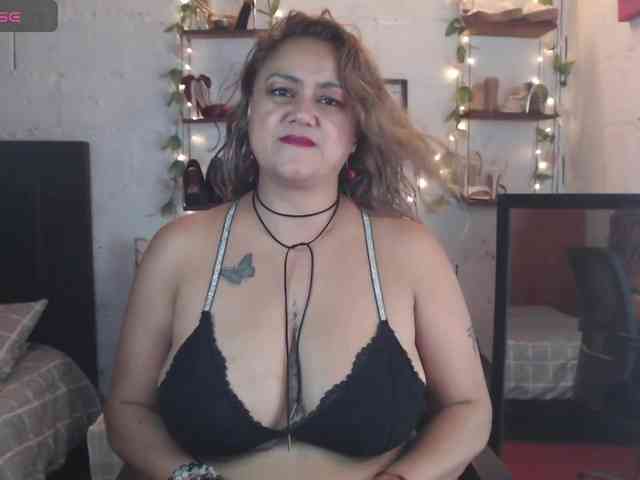 missrosariostepmoan webcam