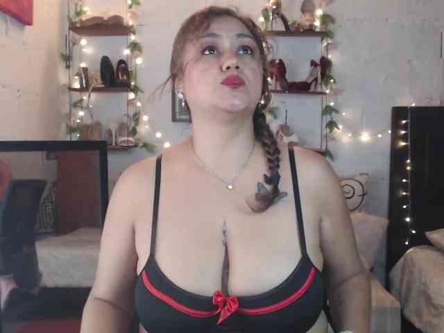 missrosariostepmoan webcam