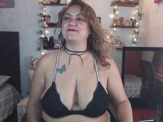 missrosariostepmoan webcam