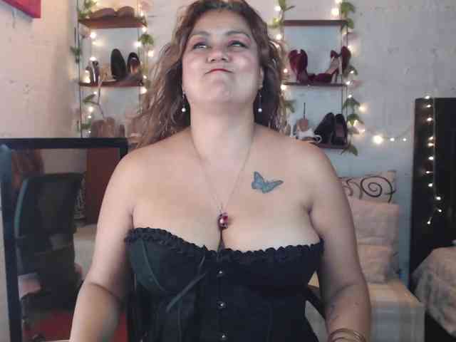 missrosariostepmoan webcam