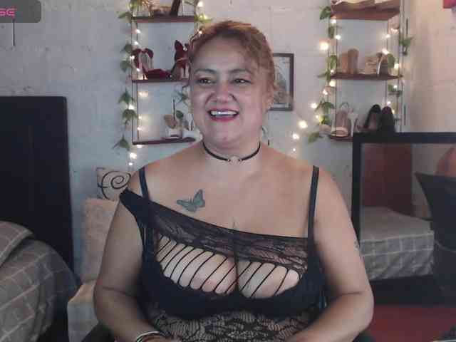 missrosariostepmoan webcam