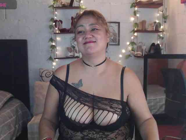 missrosariostepmoan webcam