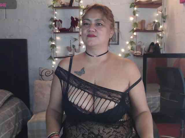 missrosariostepmoan webcam