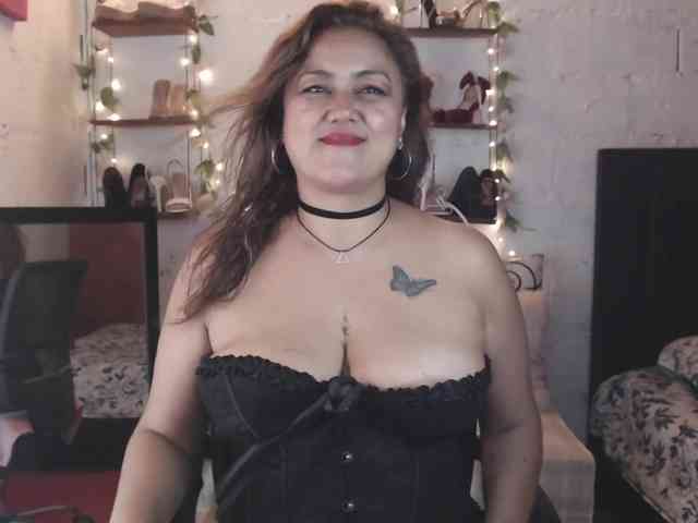 missrosariostepmoan webcam