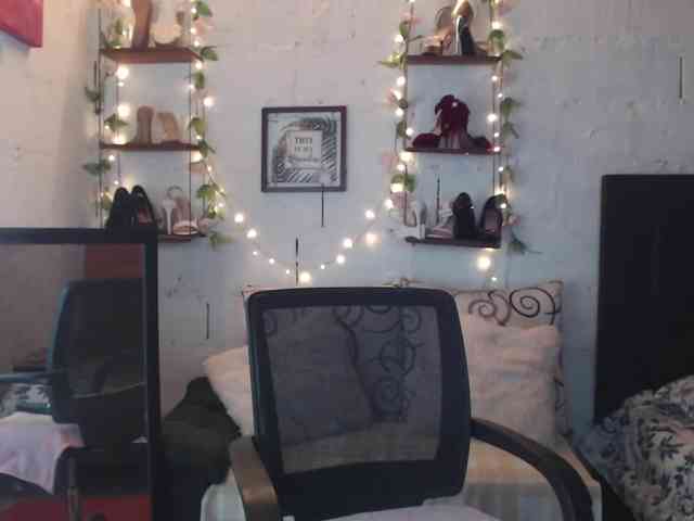 missrosariostepmoan webcam