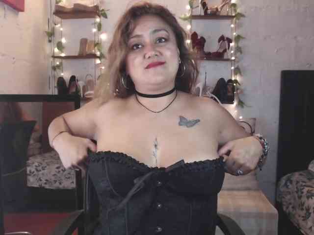 missrosariostepmoan webcam