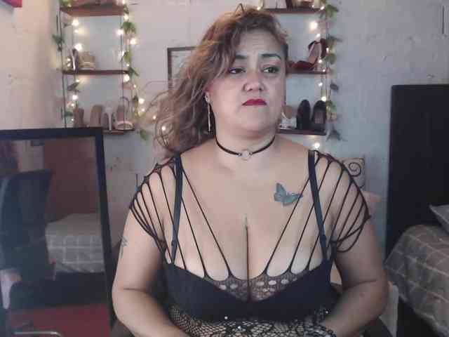 missrosariostepmoan webcam