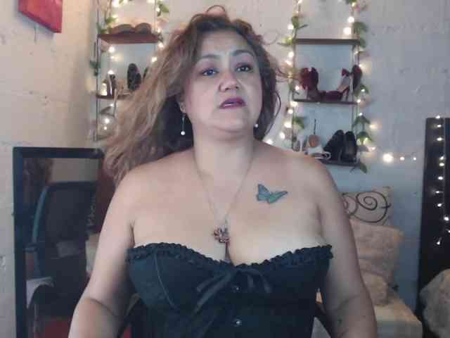 missrosariostepmoan webcam