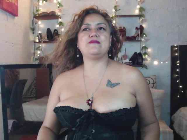 missrosariostepmoan webcam