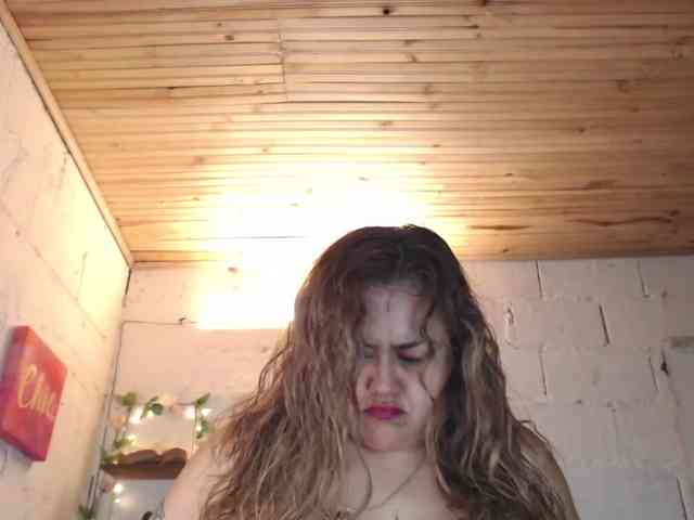 missrosariostepmoan webcam