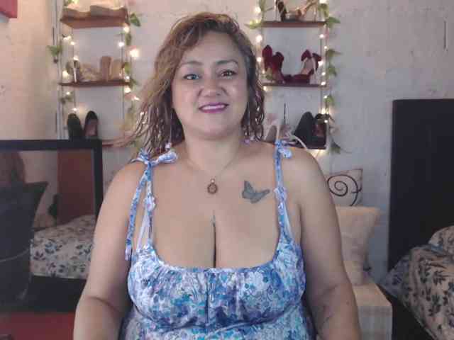 missrosariostepmoan webcam